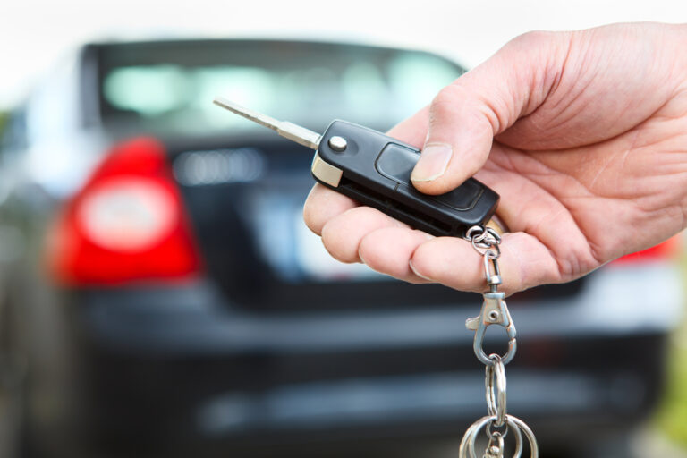 Zvýšení výkonu motoru nebo opravy řídících jednotek ABS či ESP nechte odborníkům